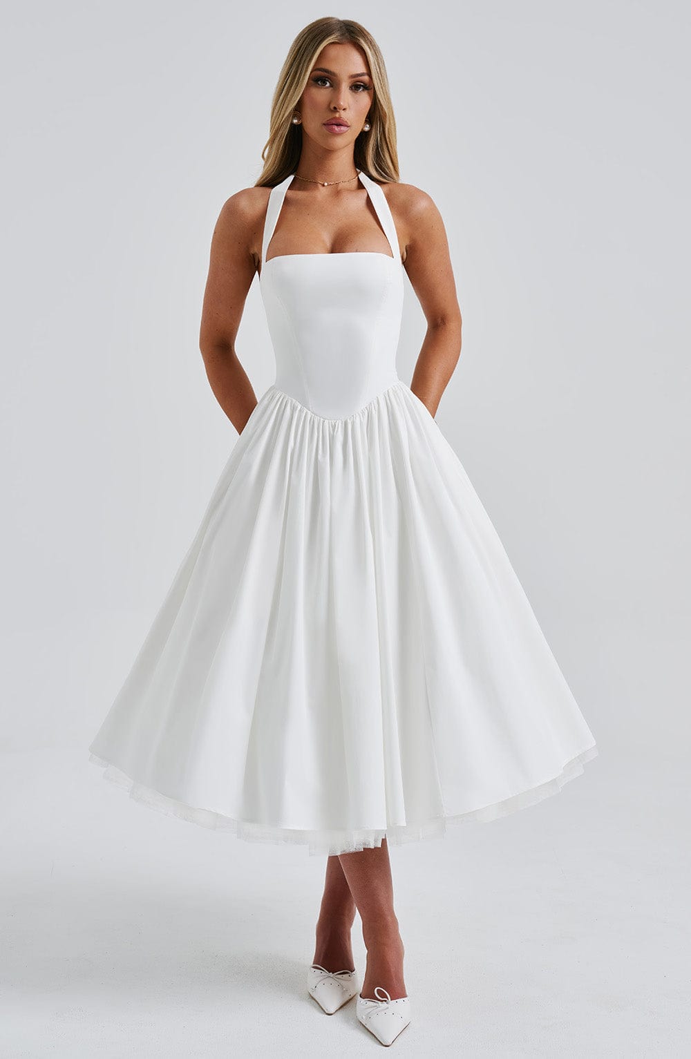 Aurelis | Women’s Elegant Halter-Neck Dress