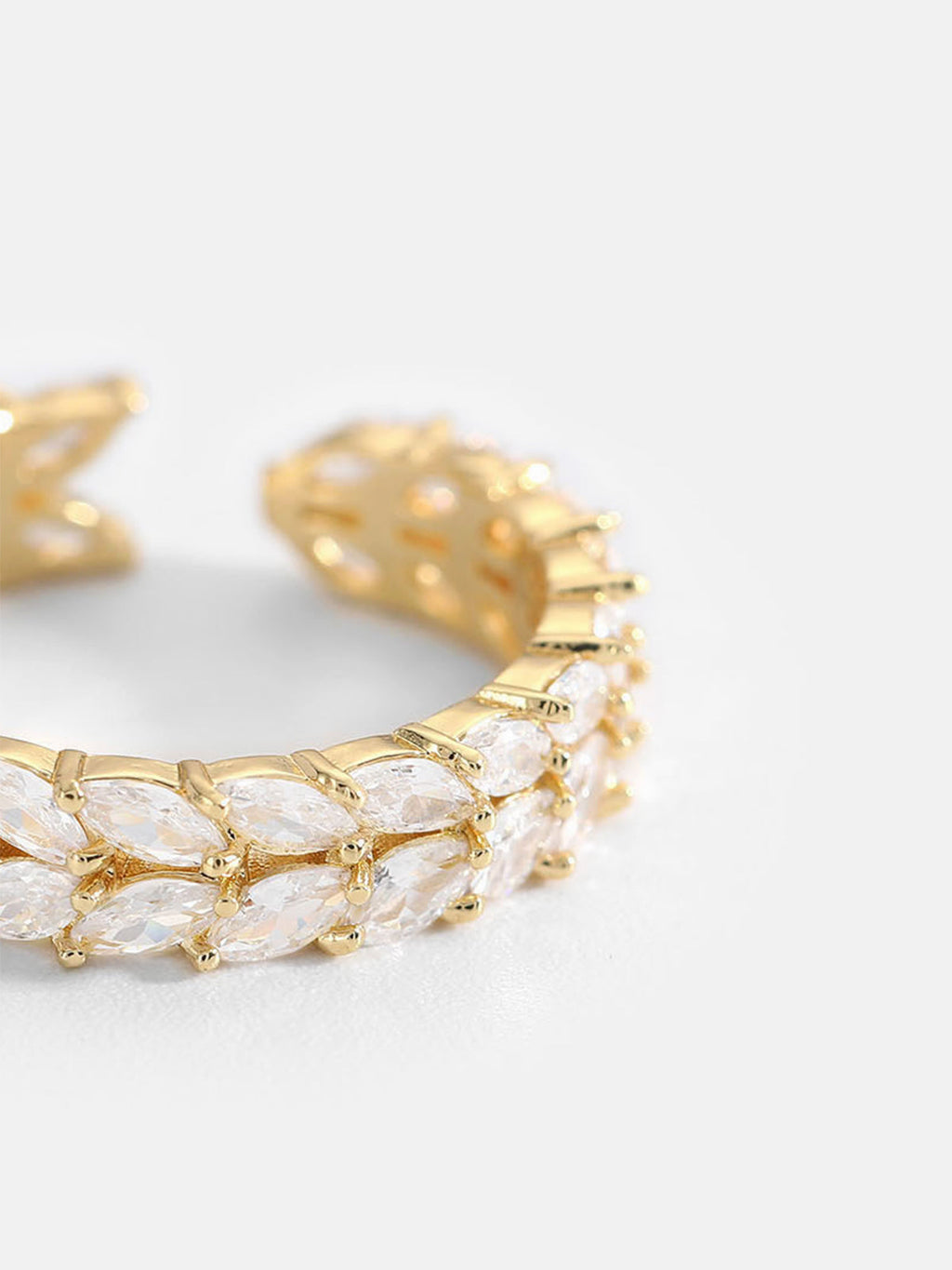 Spring Leaves Ring: Elegant, Adjustable, Nature-Inspired Accessory