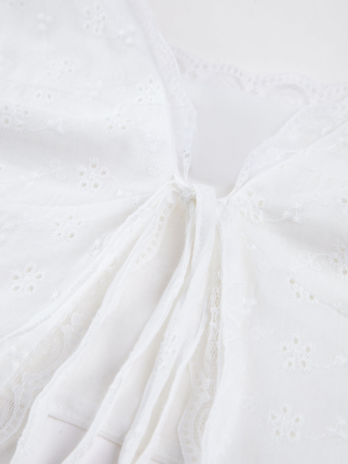 Fly Away Tie Front Eyelet Lace Trim Crop Top for Women, Summer Casual Fashion