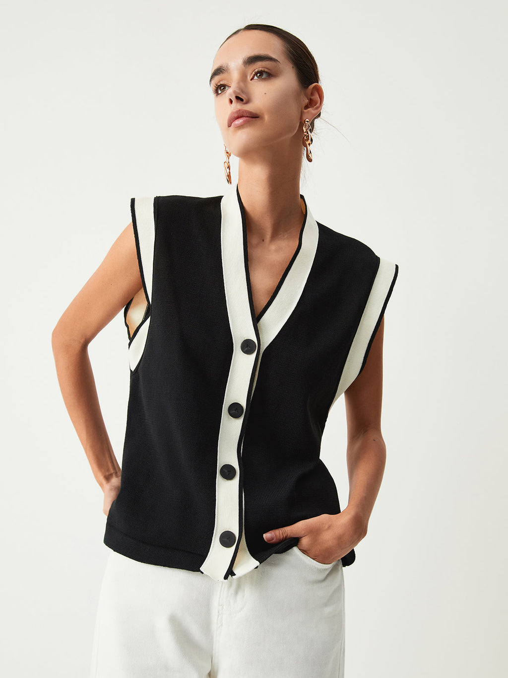 Contrast Trim Sweater Vest with V-Neck Unisex Design