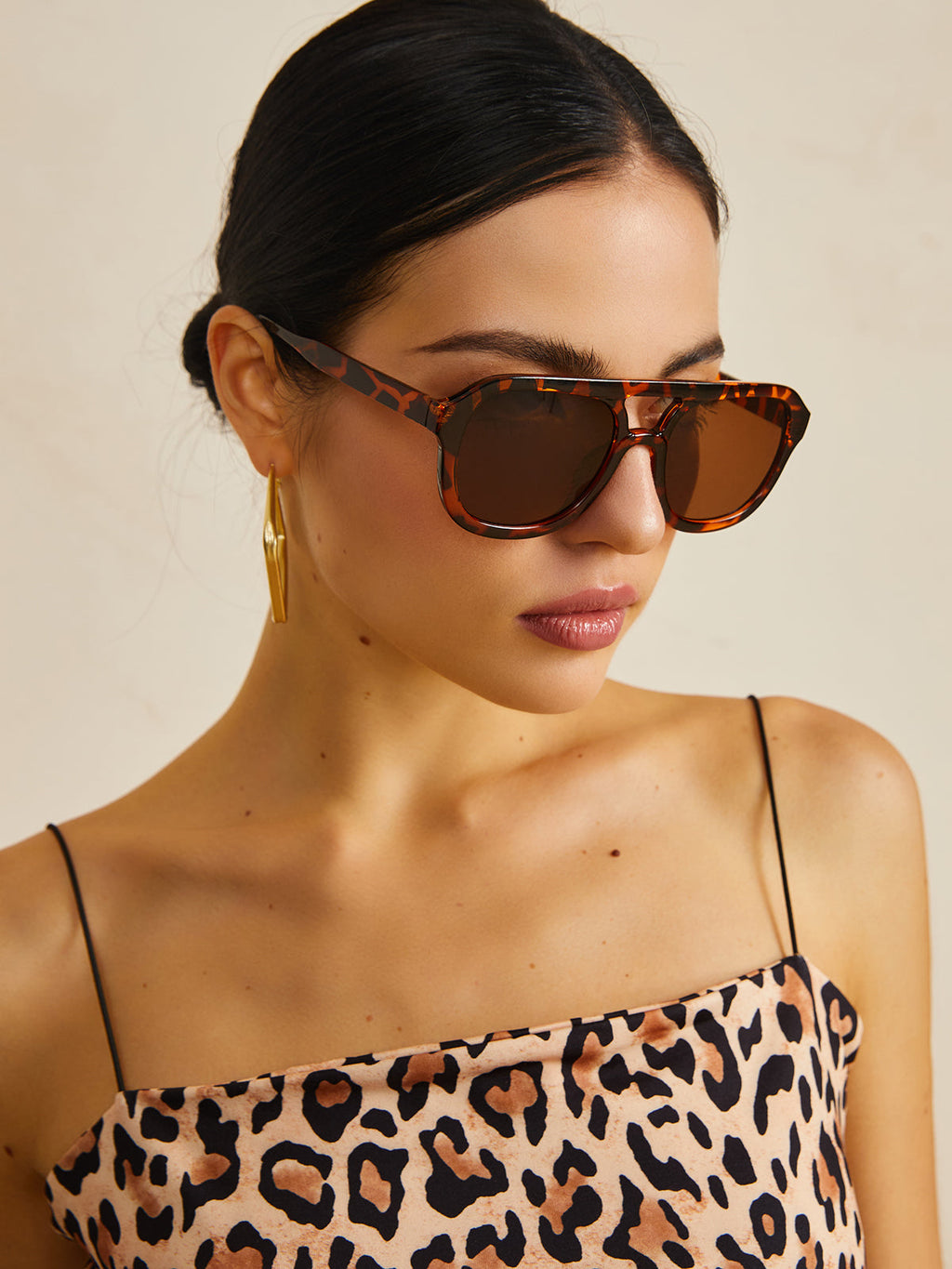 Leopard Print Sunglasses for Women Stylish UV Protection