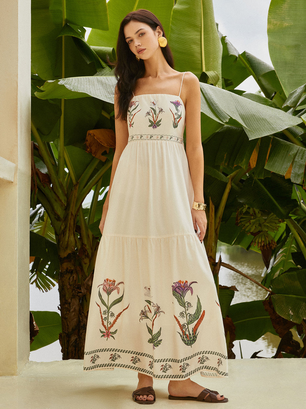 Backless Pleated Floral Dress for Summer Weddings and Garden Parties