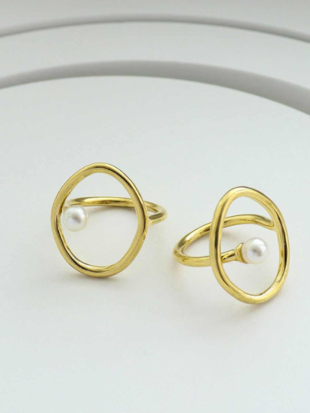 Oval Circle Freshwater Pearl Gold Ring - Elegant Wedding Bridal Jewelry