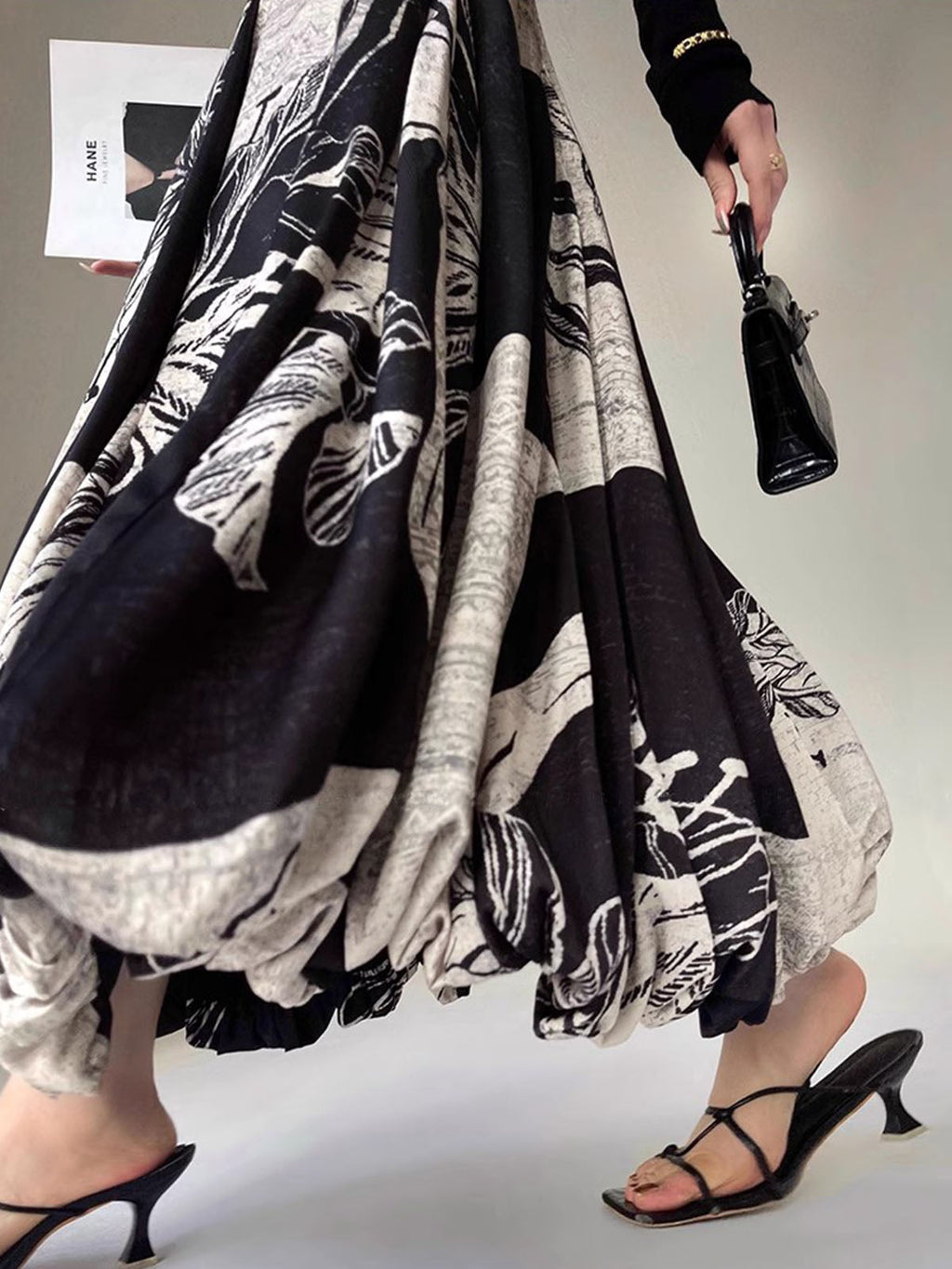 Bud Waist Side-Zipper Midi Skirt Women's Flowy Spring Summer Collection