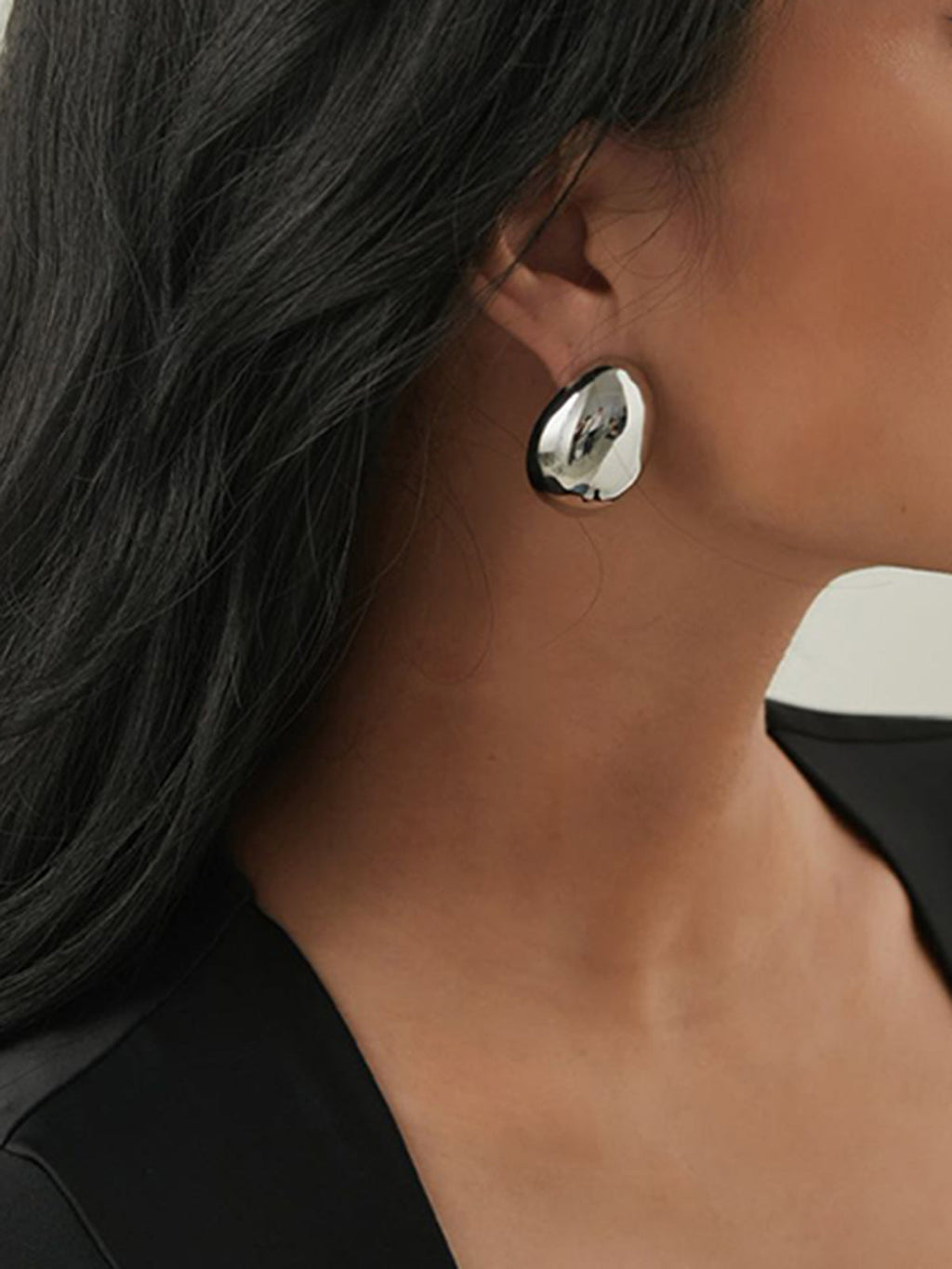 Minimalist Oval Stud Earrings for Everyday Wear