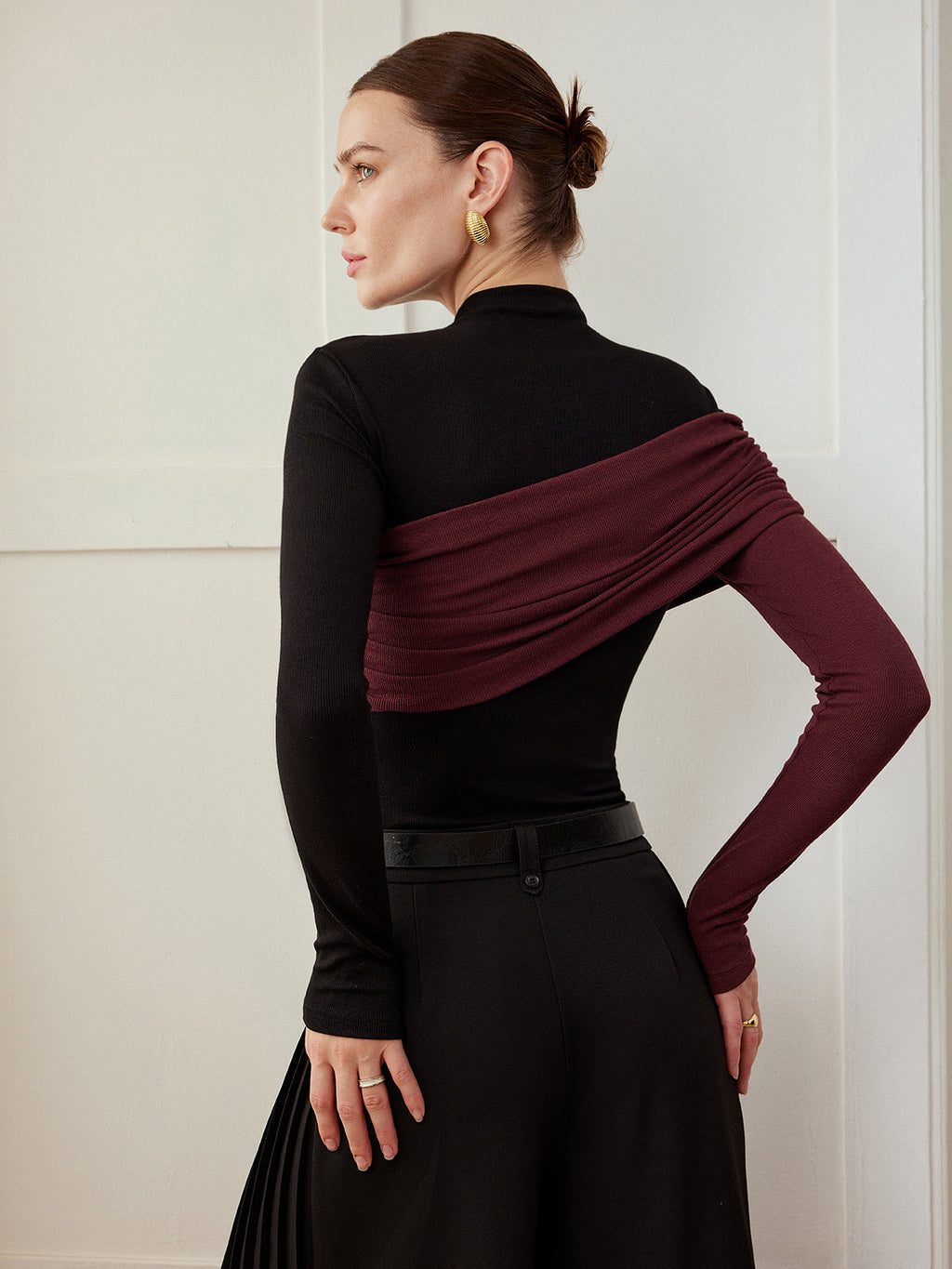 Color Block Pleated Jersey Slim Top Women's Fashion Essentials