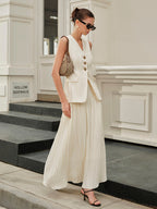 Decor Pockets Tailored Vest for Versatile Styling Options