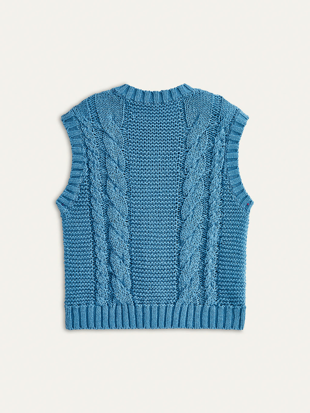Cable-Knit Sleeveless Buttoned Vest for Layering Essential