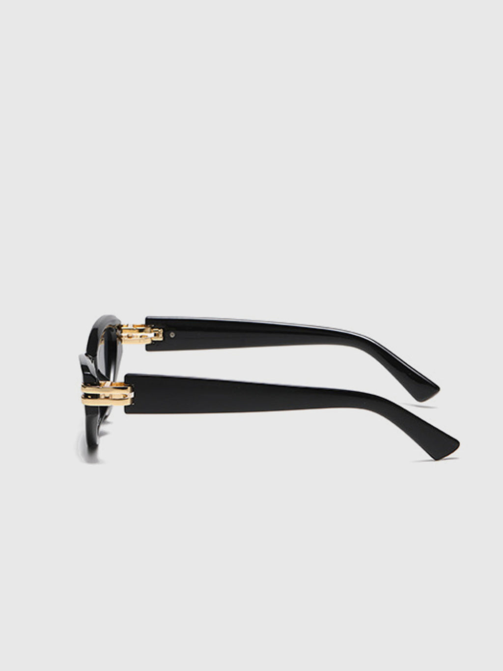 Cat Eye Black Frame Sunglasses for Women Trendy UV Protection