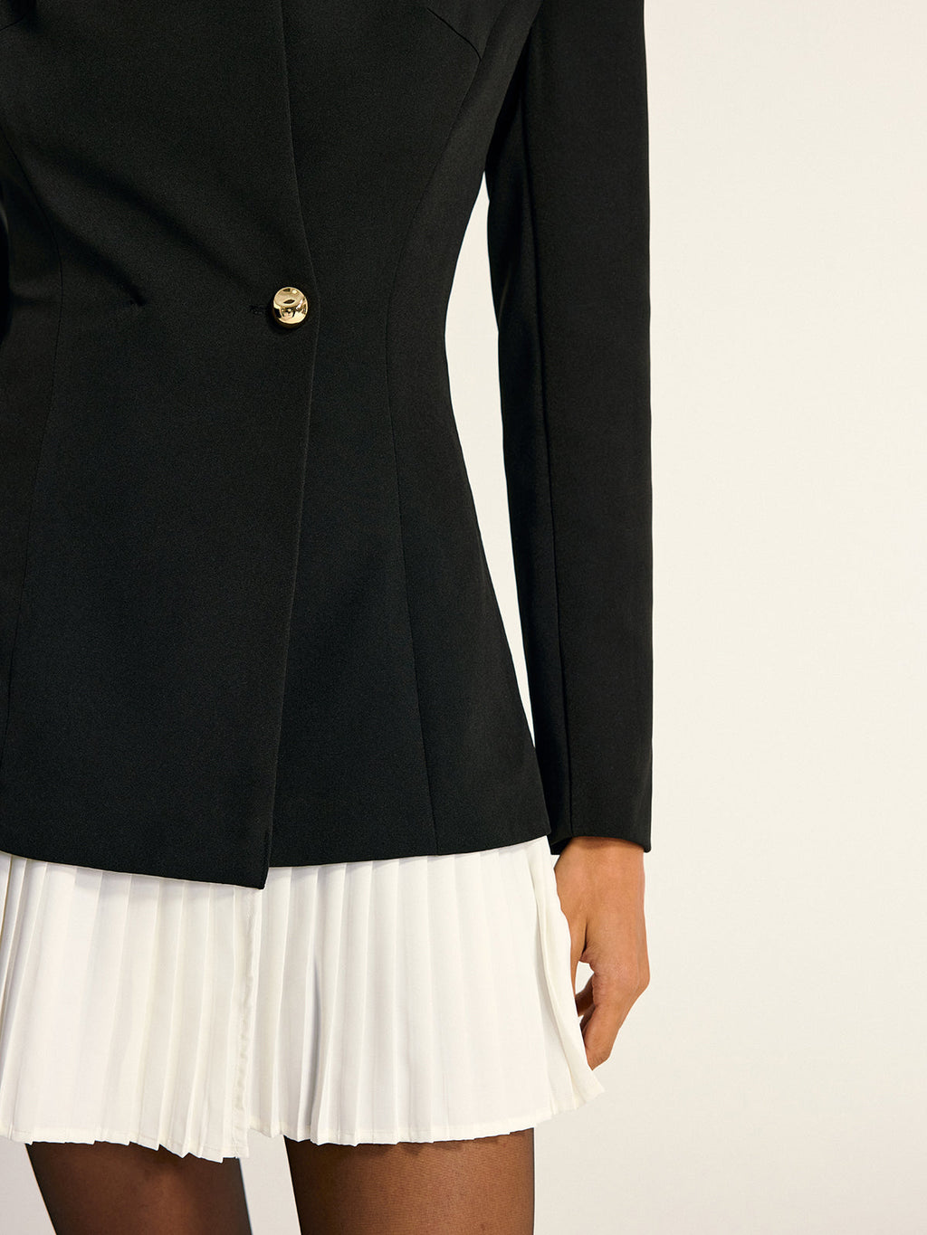 Contrast Pleated Hem Blazer Dress for Stylish Evening Wear