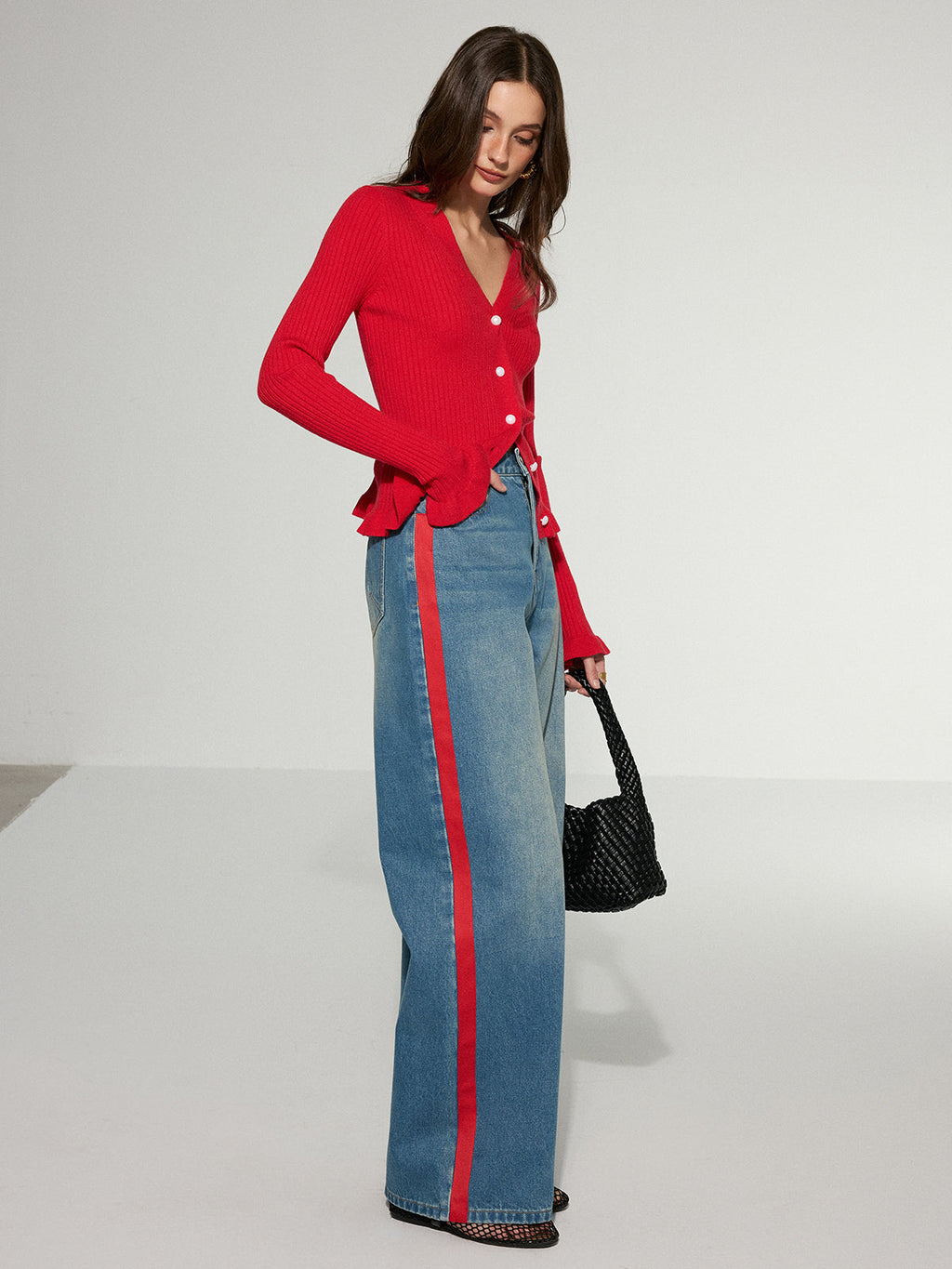 Contrast Side Striped Wide-Leg Jeans Comfort Fit Trendy Design