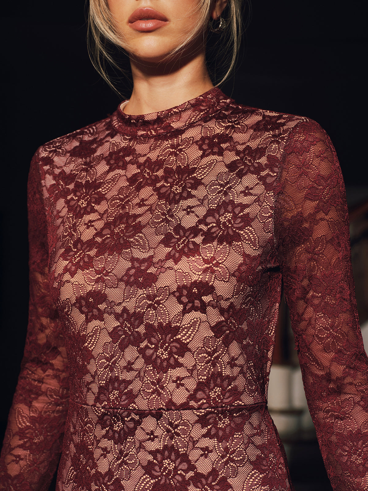 Lace Long Sleeve Fitted Backless Maxi Dress for Evening Events