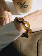 Tortoiseshell Resin Chain Link Toggle Bracelet Fashion Accessory for Women
