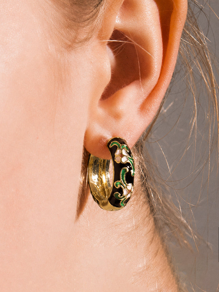 Vintage Floral Enamel Hoop Earrings - Elegant Retro Design Jewelry