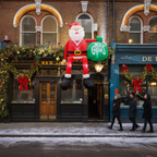 Koadclo | Giant 8FT LED Inflatable Climbing Santa – Premium Waterproof Outdoor Christmas Decor