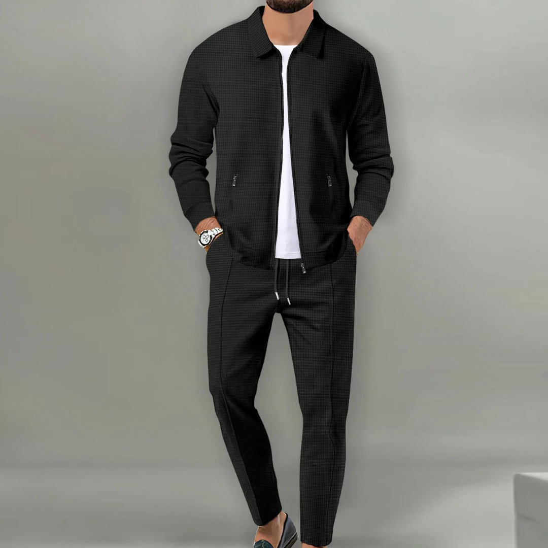 June | Men’s Essential Modern Tracksuit