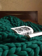 koadclo | Chunky Knit Blanket – Cozy Wool Blanket for Every Room – Soft & Warm for Sofa and Bed