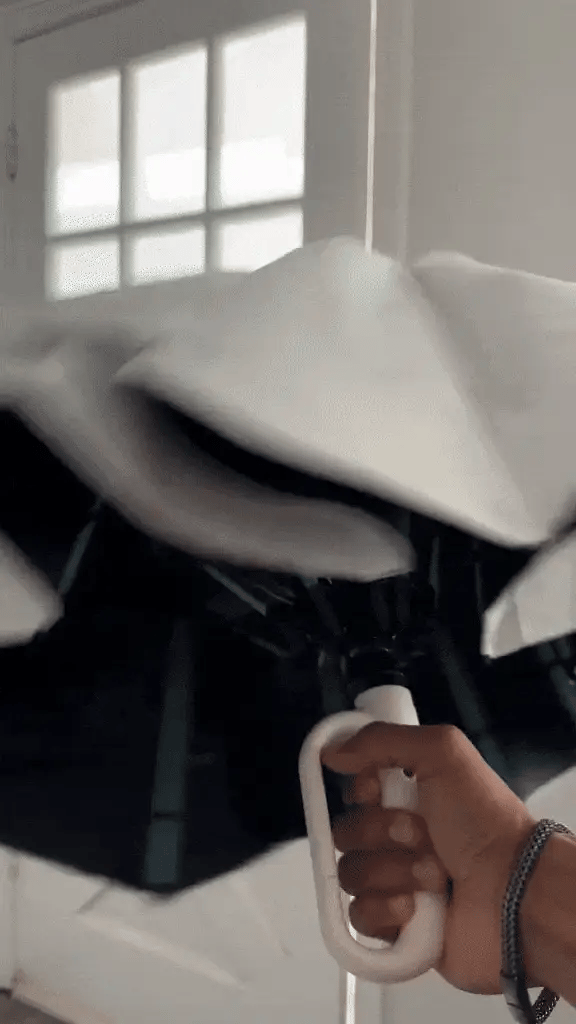 koadclo | Wind-Resistant Automatic Folding Umbrella – Compact & Durable with Large Buckle Handle